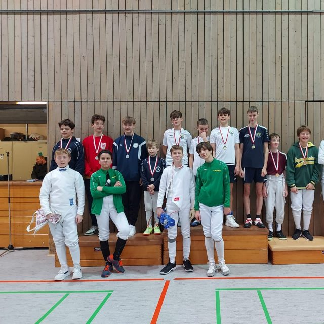 Hessische Jugend-Meisterschaft U9, U11,U13,U15, U17
Mannschaft U15 Platz 2., Einzel U15 Platz Lorenz,