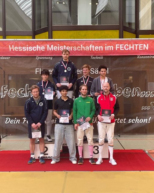 Hessische Meisterschaften Senioren Einzel 🤺
Insgesamt kann sich die TGD drei Medaillen (🥇🥈🥉) und vier Platzierungen unter den Top 8 sichern!
Eine starke Leistung unserer Fechter*innen! Wir sind stolz auf euch!